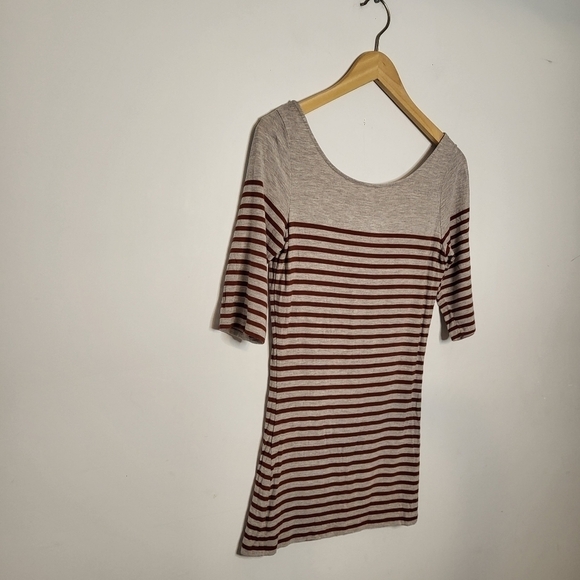 Club Monaco Striped Top Size Small - Picture 8 of 8
